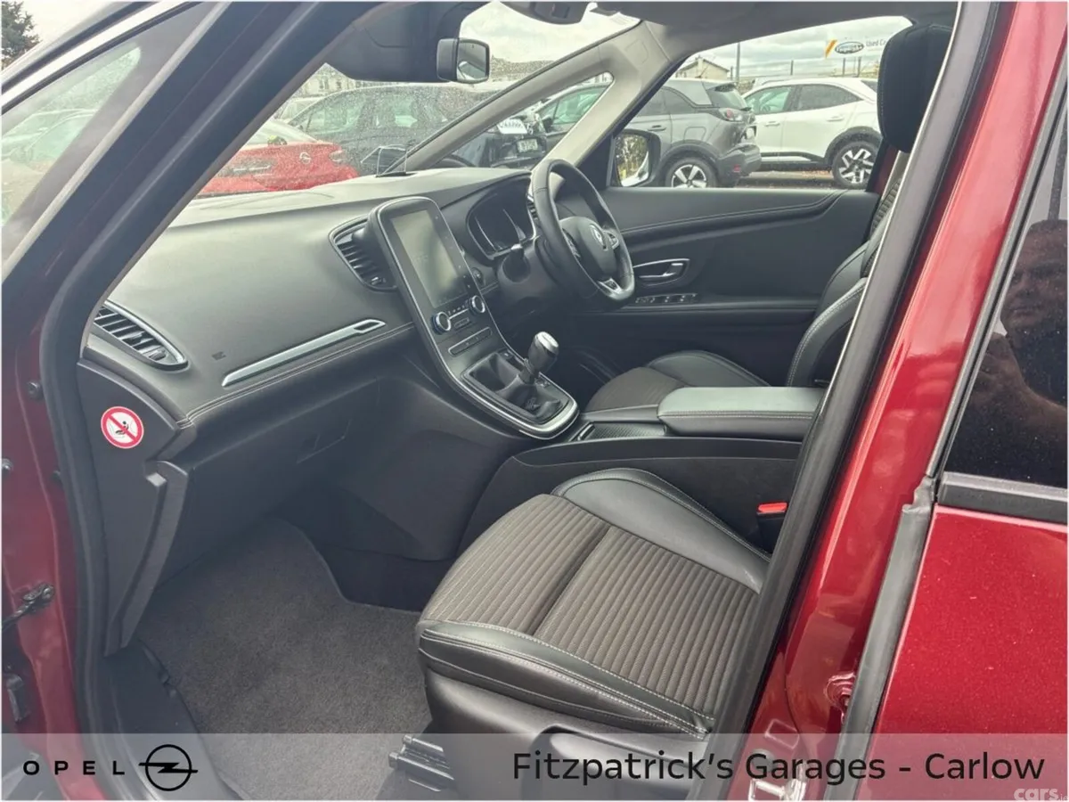 Renault Scenic MPV, Diesel, 2020, Red