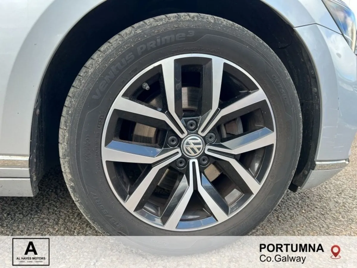Volkswagen Passat Saloon, Diesel, 2020, Silver