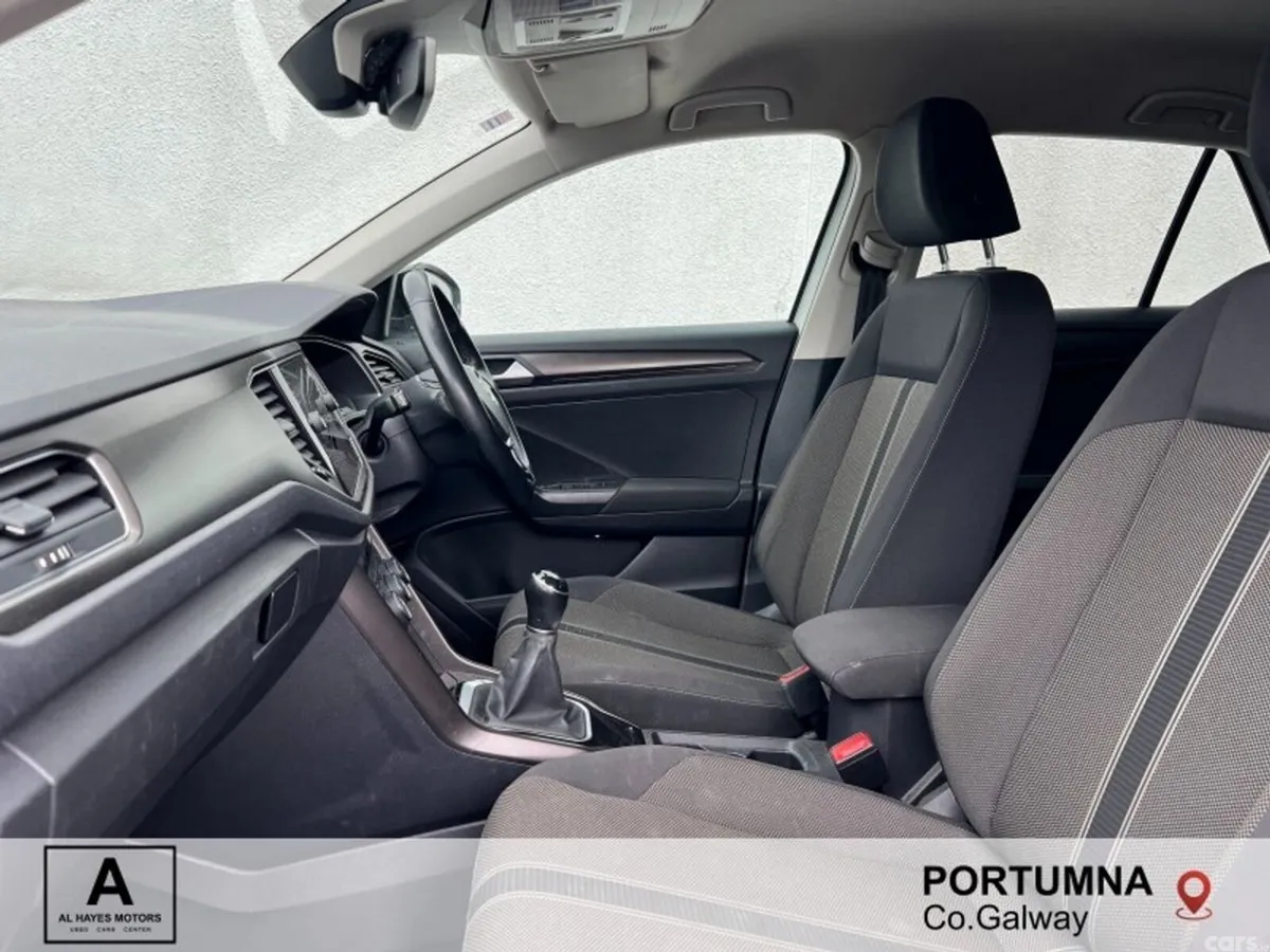Volkswagen T-Roc SUV, Diesel, 2019, White