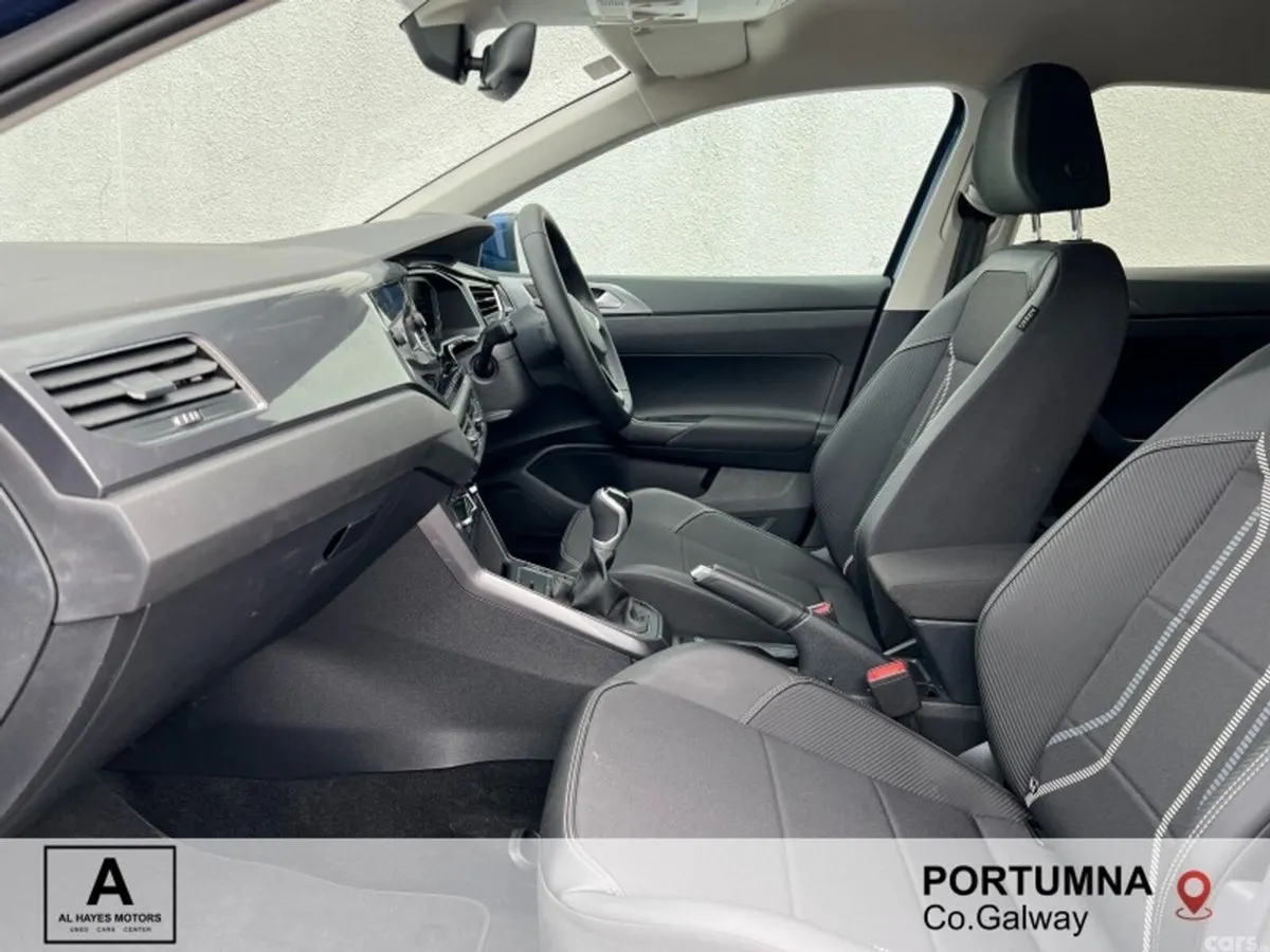 Volkswagen Taigo SUV, Petrol, 2022, Blue