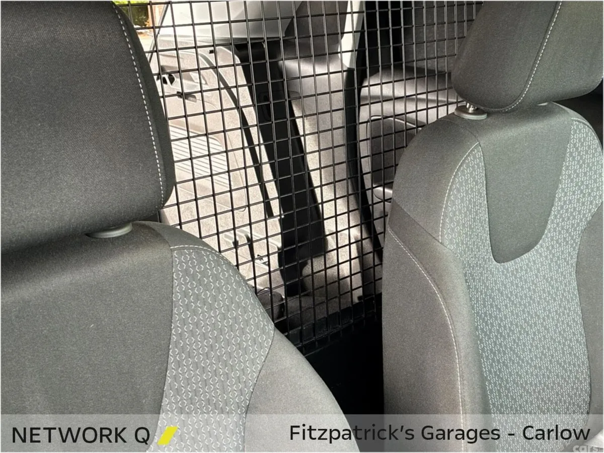 Opel Crossland SUV, Diesel, 2022, Grey