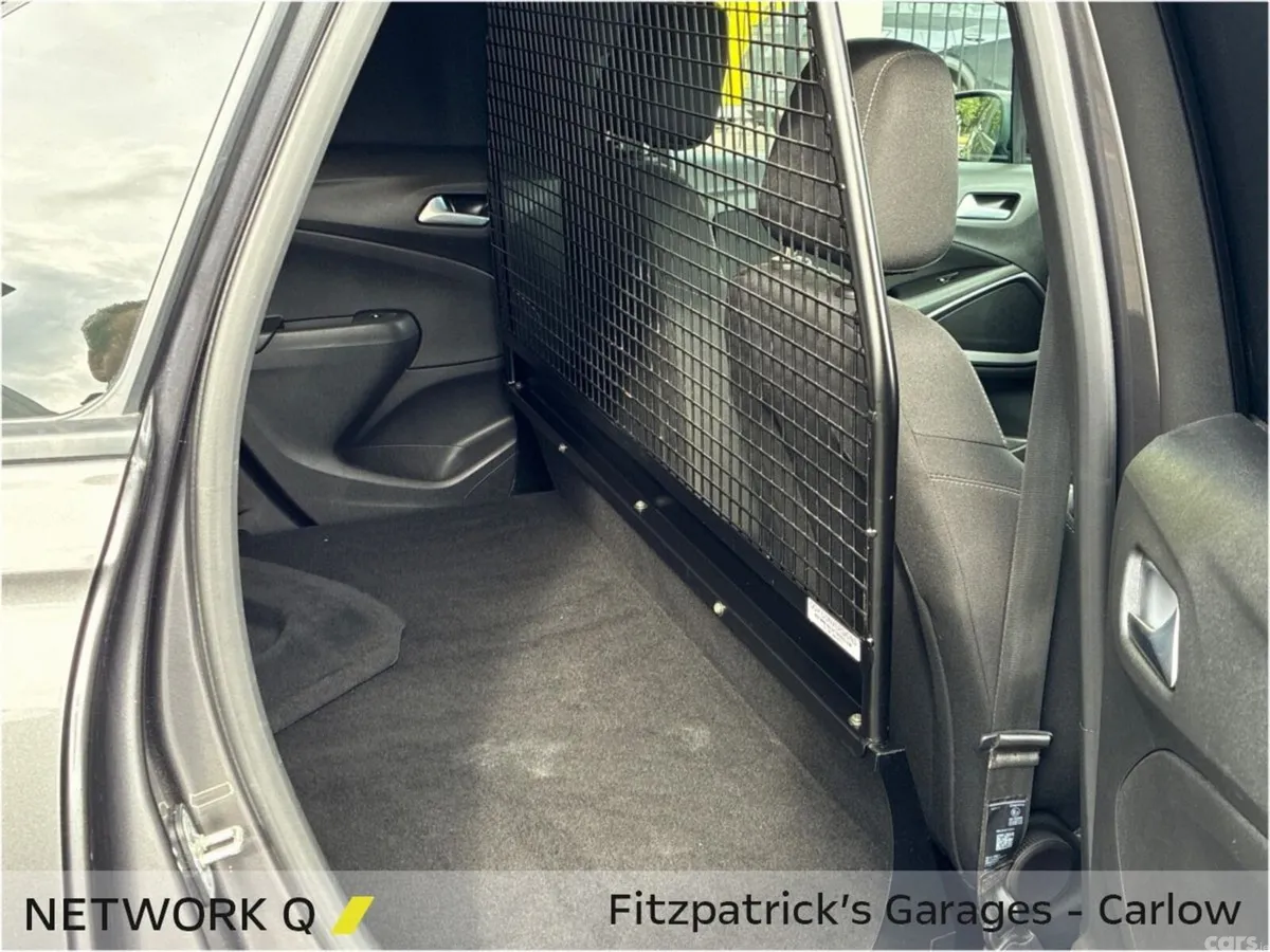 Opel Crossland SUV, Diesel, 2022, Grey