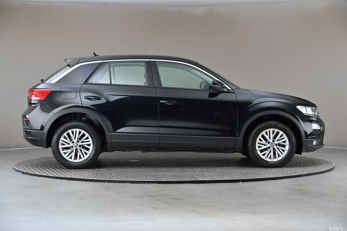 Volkswagen T-Roc SUV, Diesel, 2019, Black