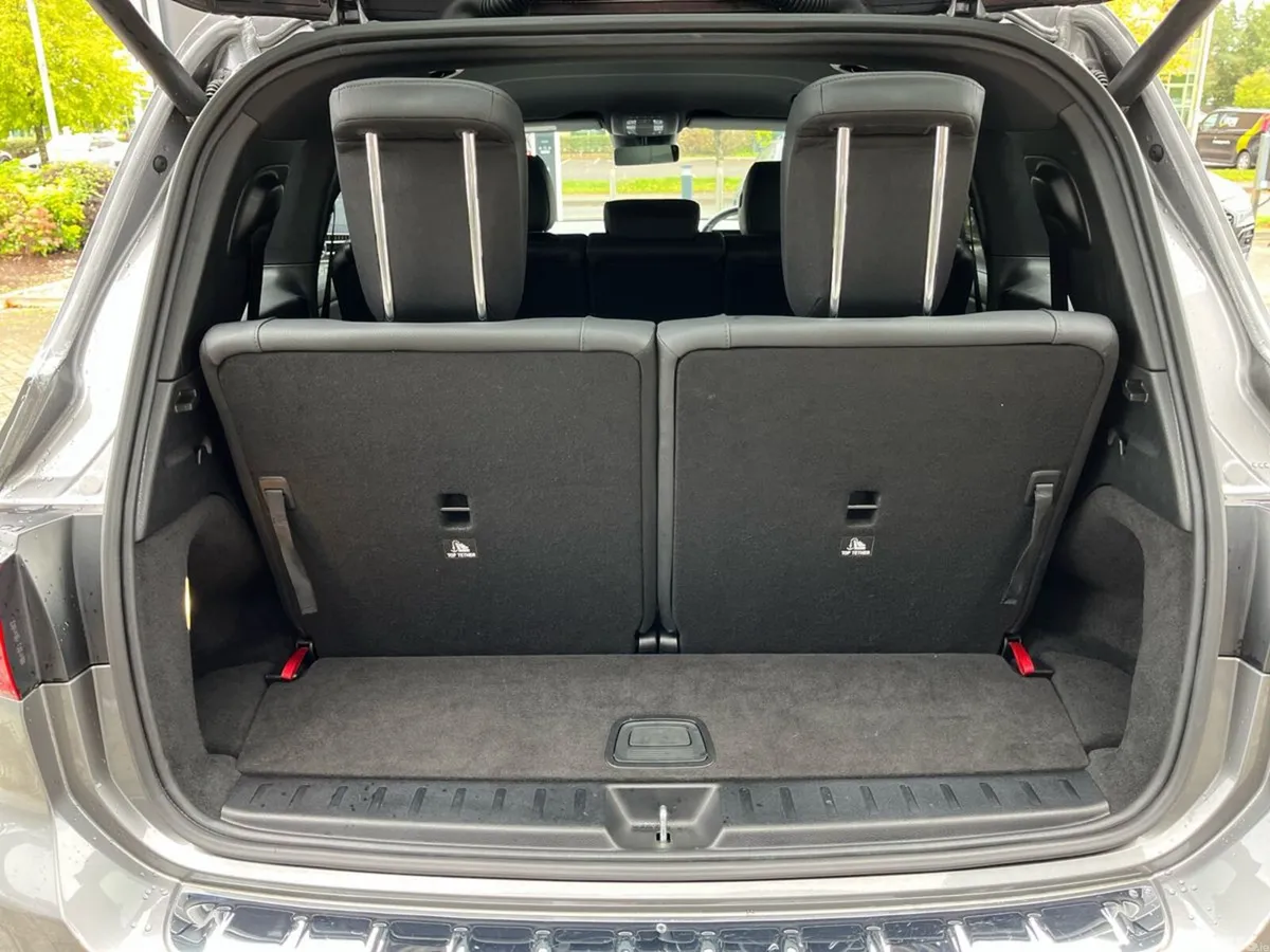 Mercedes-Benz EQB SUV, Electric, 2025, Grey