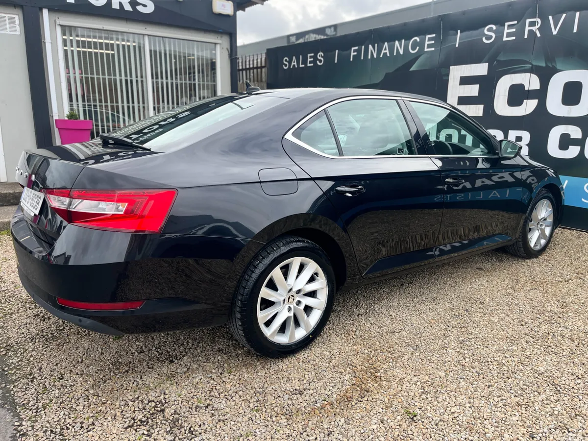 Skoda Superb Saloon, Diesel, 2023, Black