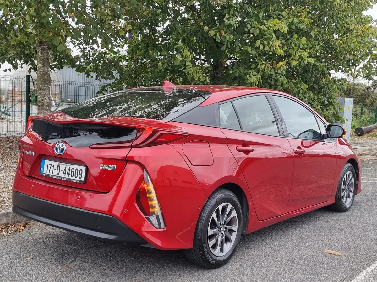 Toyota Prius Hatchback, Petrol Plug-in Hybrid, 2017, Red