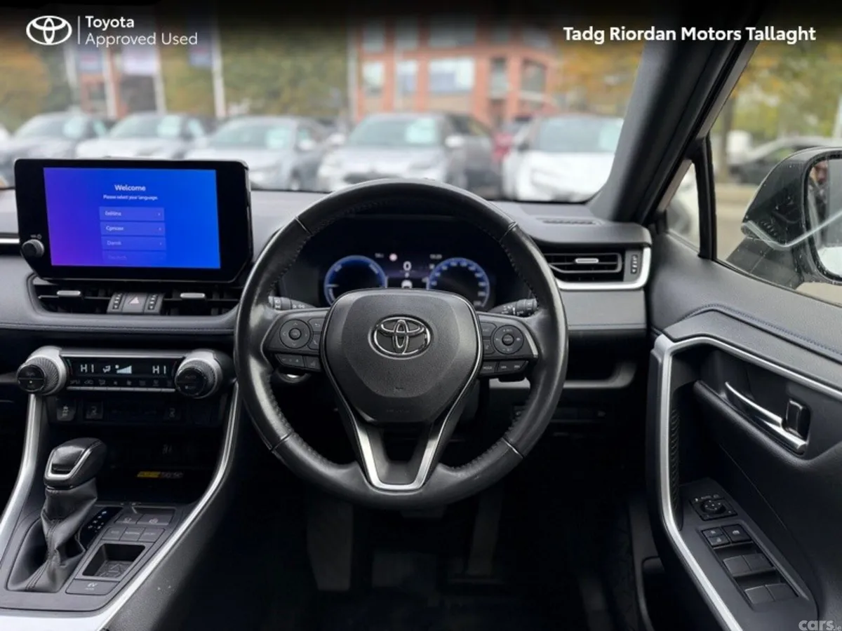Toyota RAV4 SUV, Petrol Hybrid, 2024, White