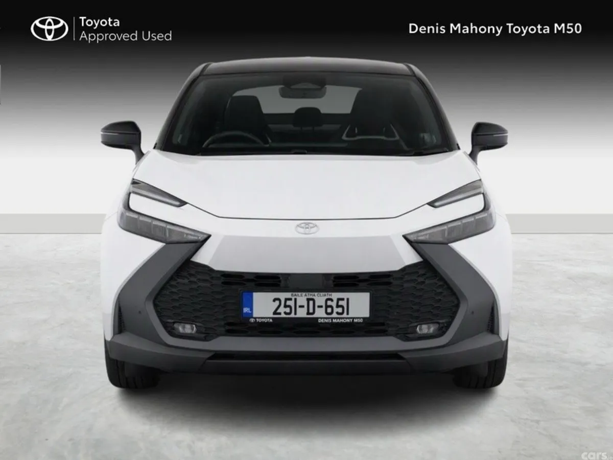 Toyota C-HR SUV, Petrol Hybrid, 2025, White