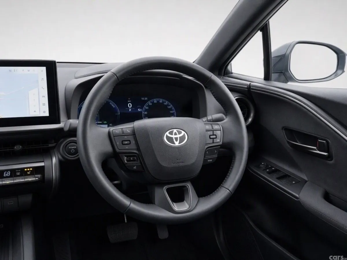 Toyota C-HR SUV, Petrol Hybrid, 2025, White
