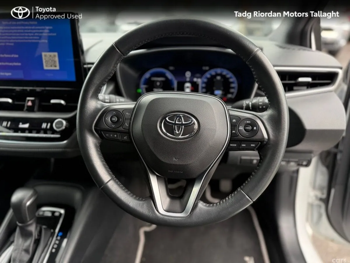 Toyota Corolla Hatchback, Petrol Hybrid, 2024, White