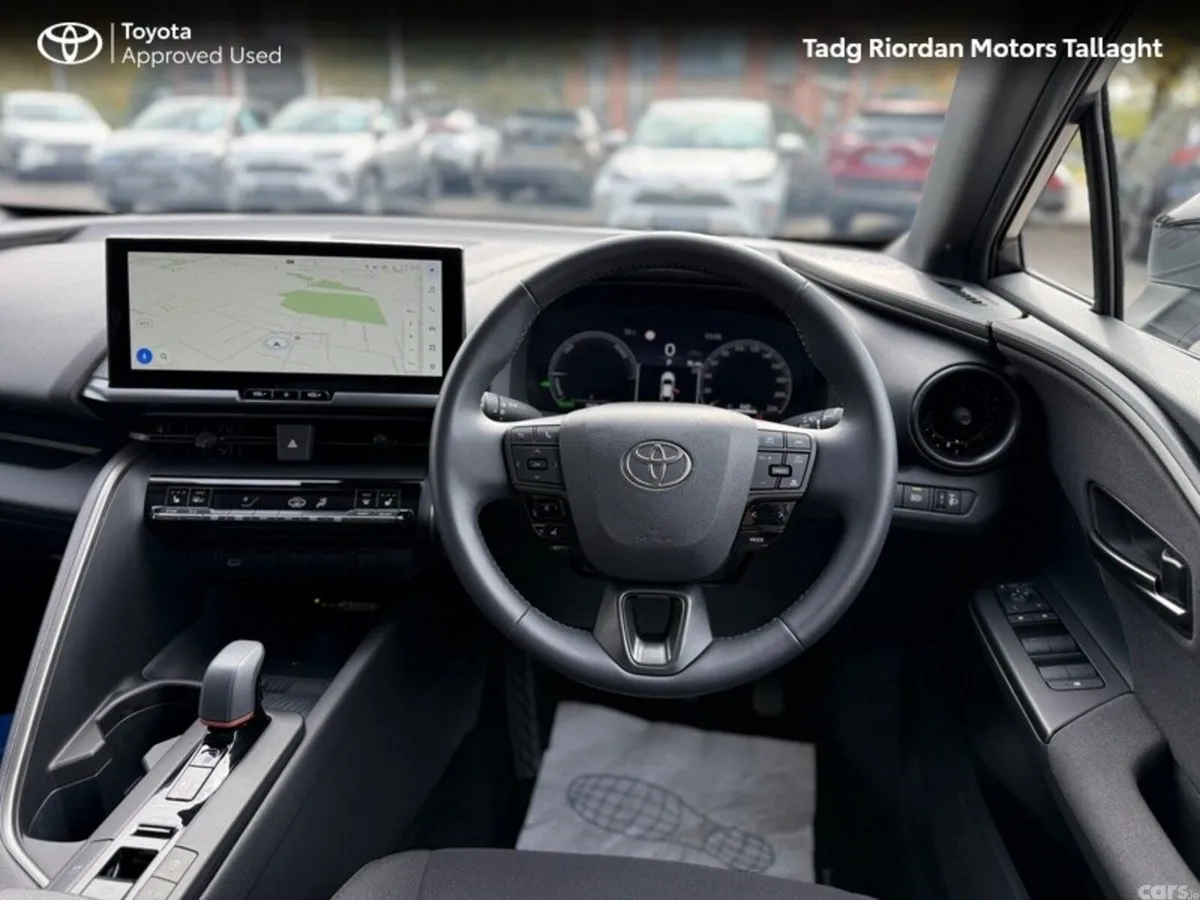 Toyota C-HR SUV, Petrol Hybrid, 2025, White