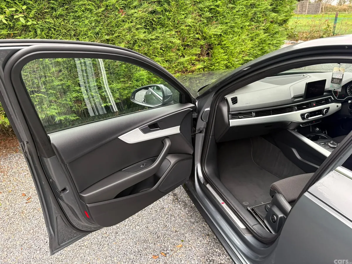 Audi A4 Saloon, Diesel, 2016, Grey