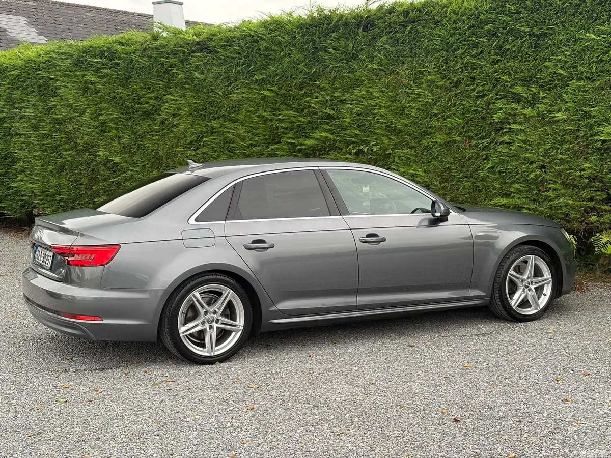 Audi A4 Saloon, Diesel, 2016, Grey