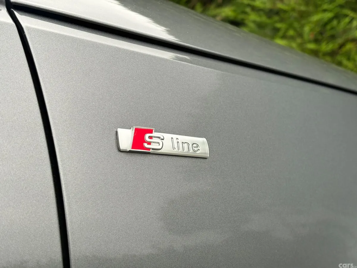 Audi A4 Saloon, Diesel, 2016, Grey