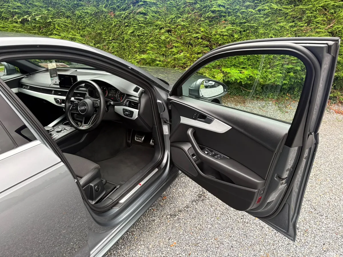Audi A4 Saloon, Diesel, 2016, Grey