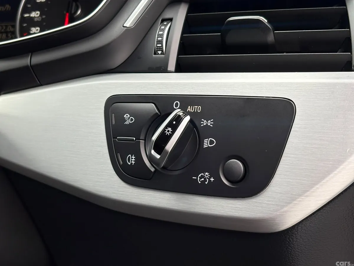 Audi A4 Saloon, Diesel, 2016, Grey