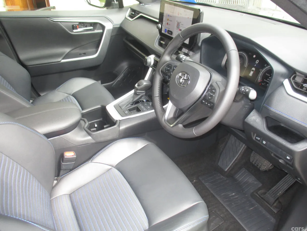Toyota RAV4 SUV, Petrol Hybrid, 2025, Blue