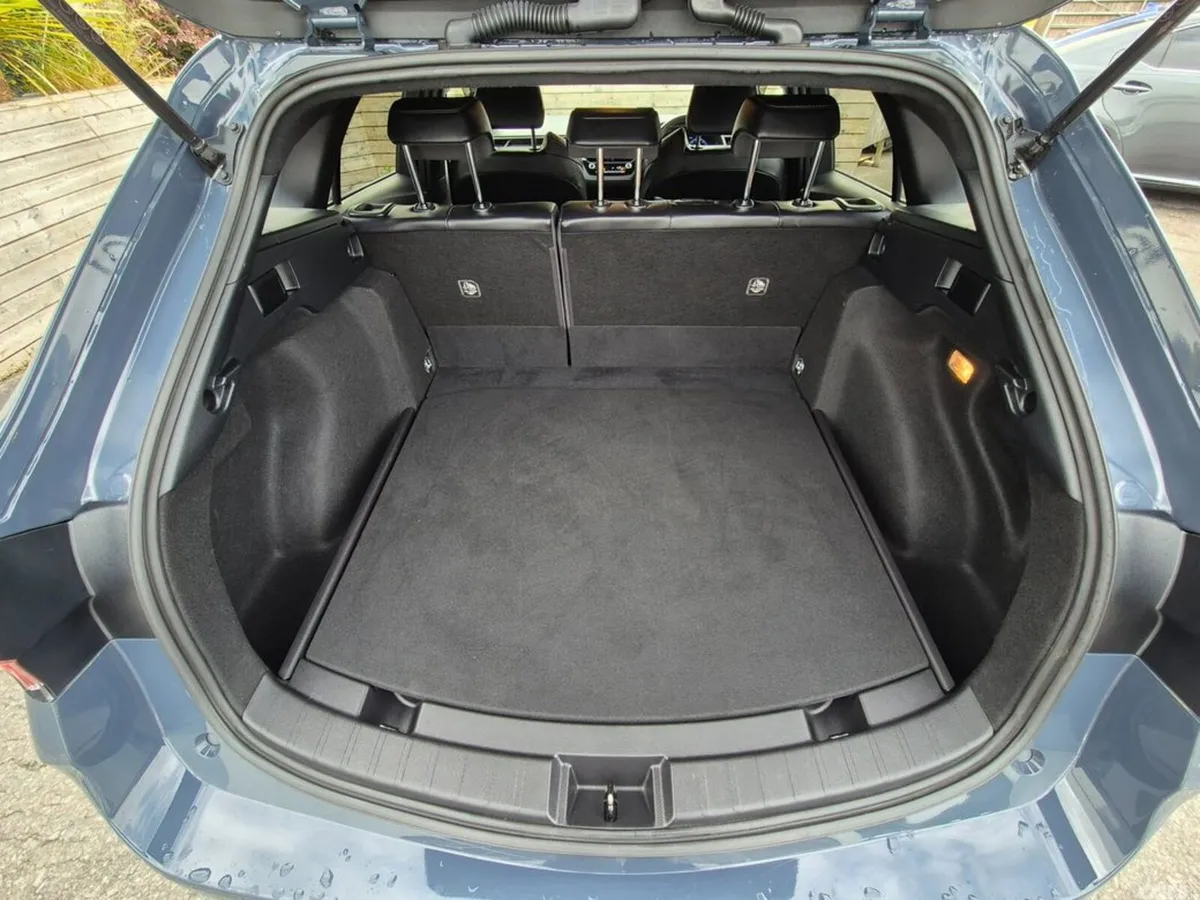 Toyota Corolla Estate, Petrol Hybrid, 2023, Grey