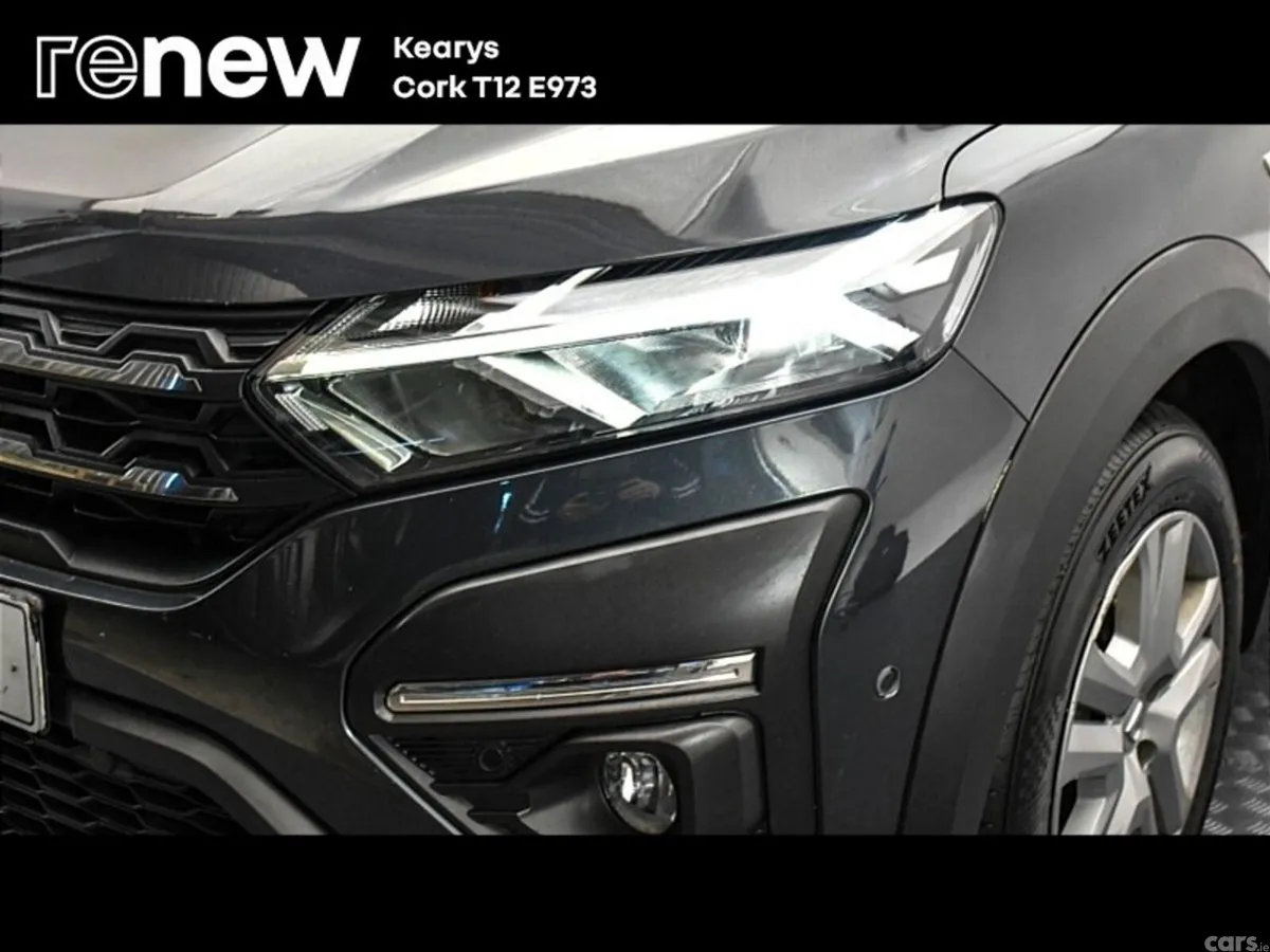 Dacia Jogger SUV, Petrol, 2022, Grey