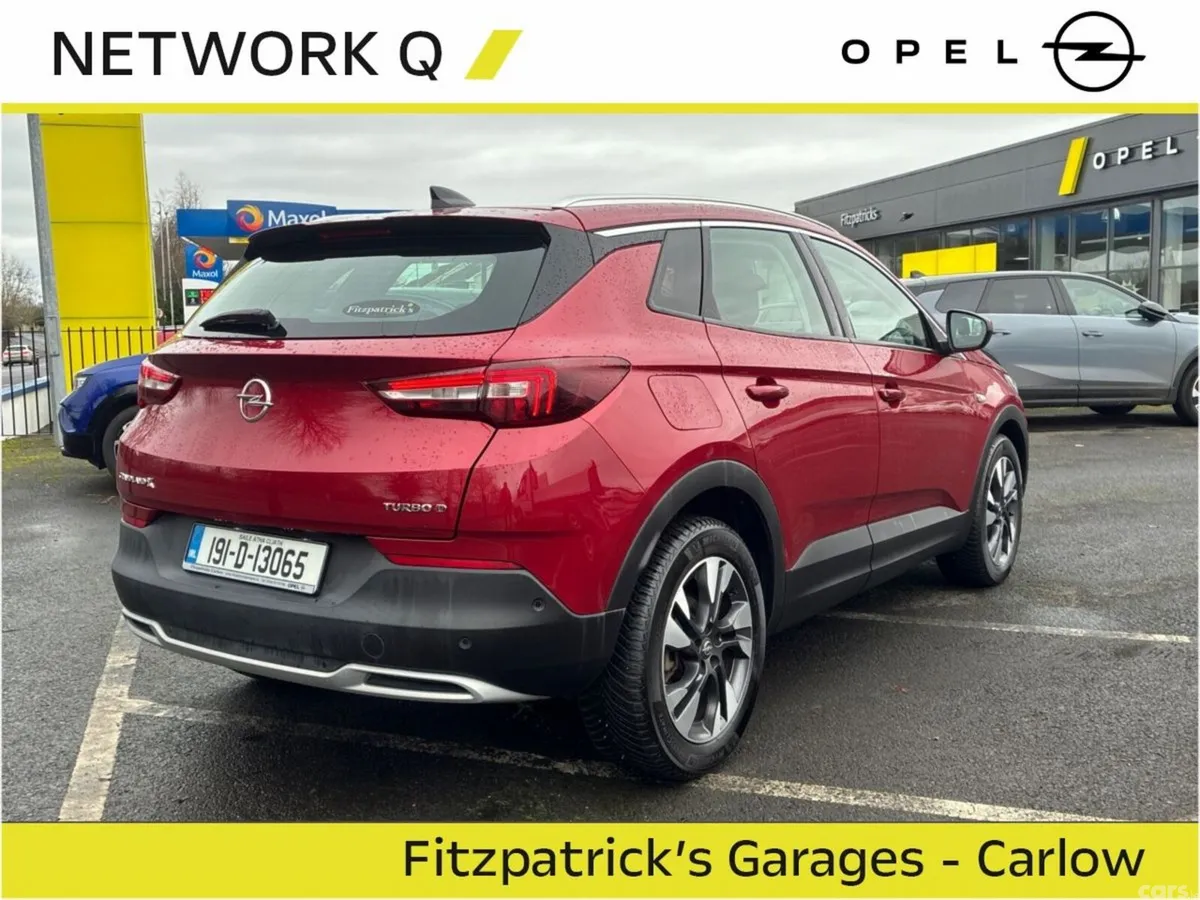 Opel Grandland X SUV, Diesel, 2019, Red