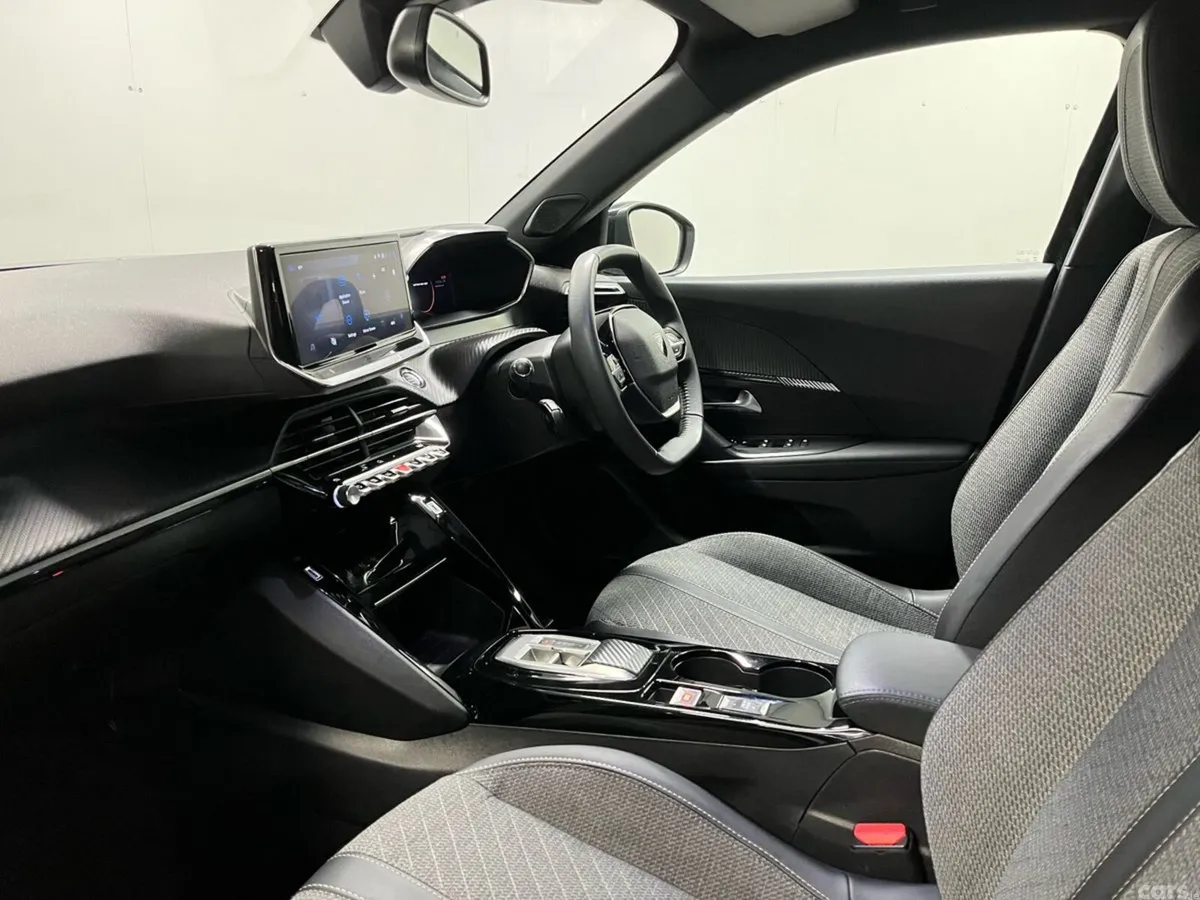 Peugeot 2008 SUV, Electric, 2024, Black