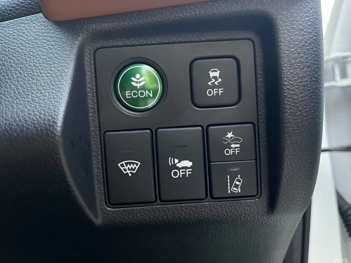Honda Vezel Estate, Petrol Hybrid, 2020, White