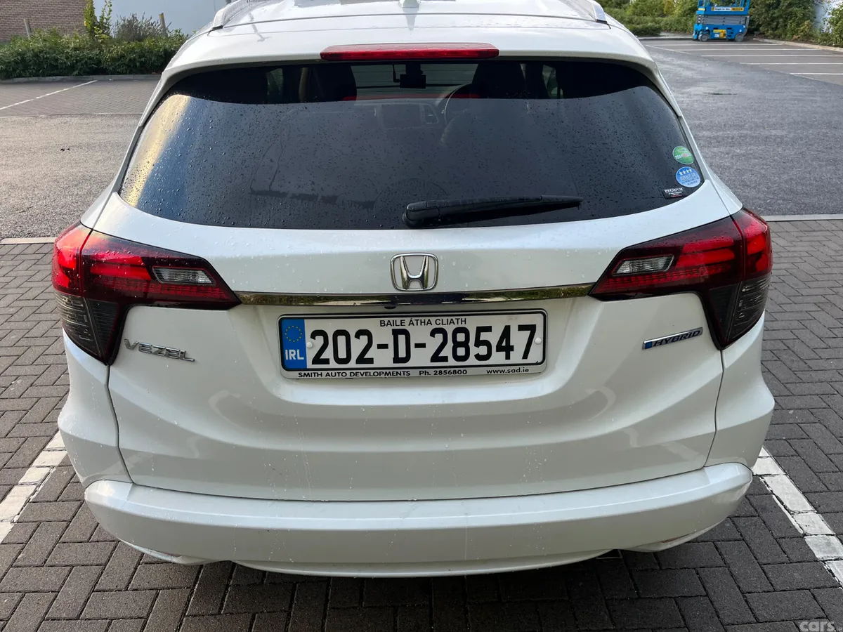 Honda Vezel Estate, Petrol Hybrid, 2020, White