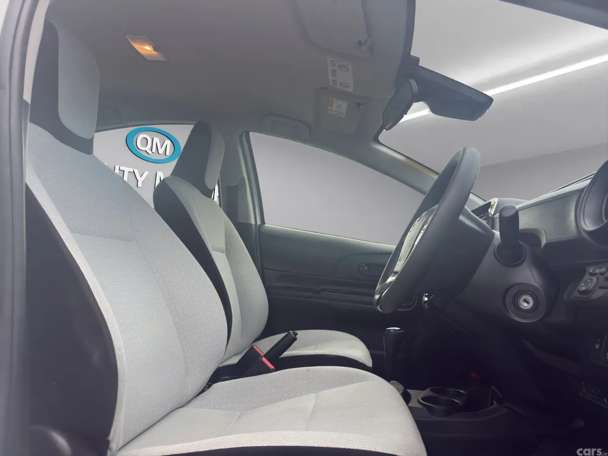 Toyota Aqua Hatchback, Petrol Hybrid, 2021, White