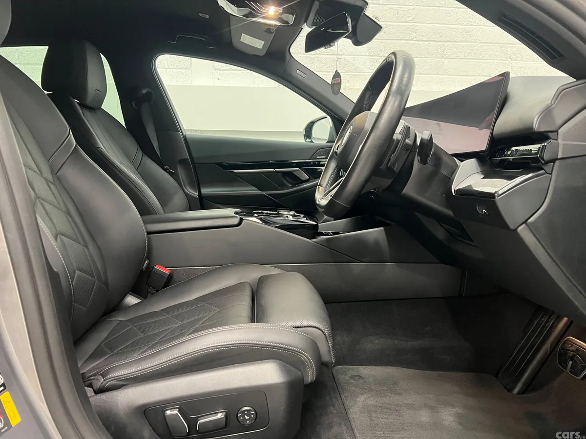 BMW 5-Series Saloon, Petrol Plug-in Hybrid, 2024, Grey