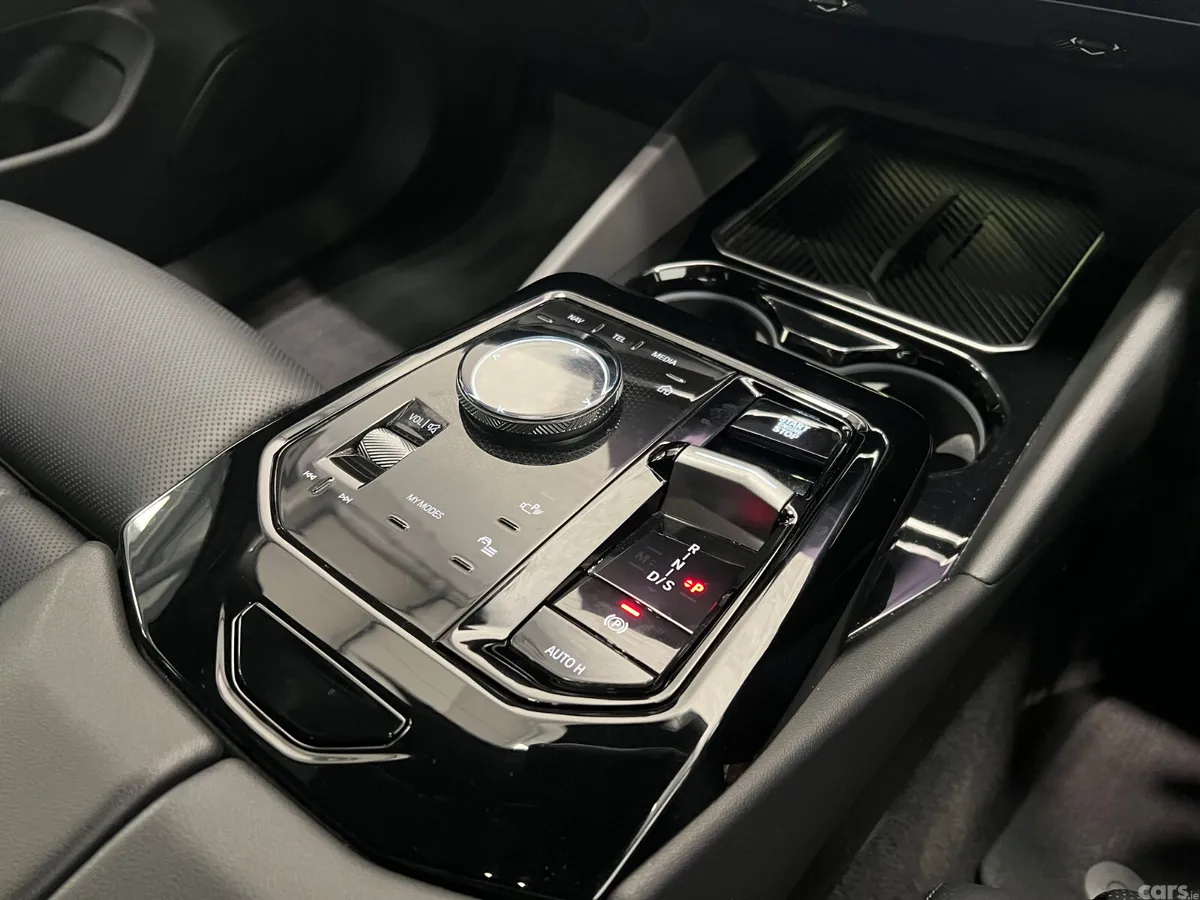 BMW 5-Series Saloon, Petrol Plug-in Hybrid, 2024, Grey