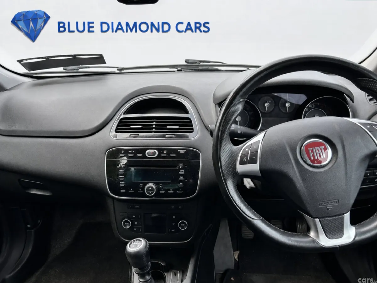 Fiat Punto MPV, Petrol, 2018, White