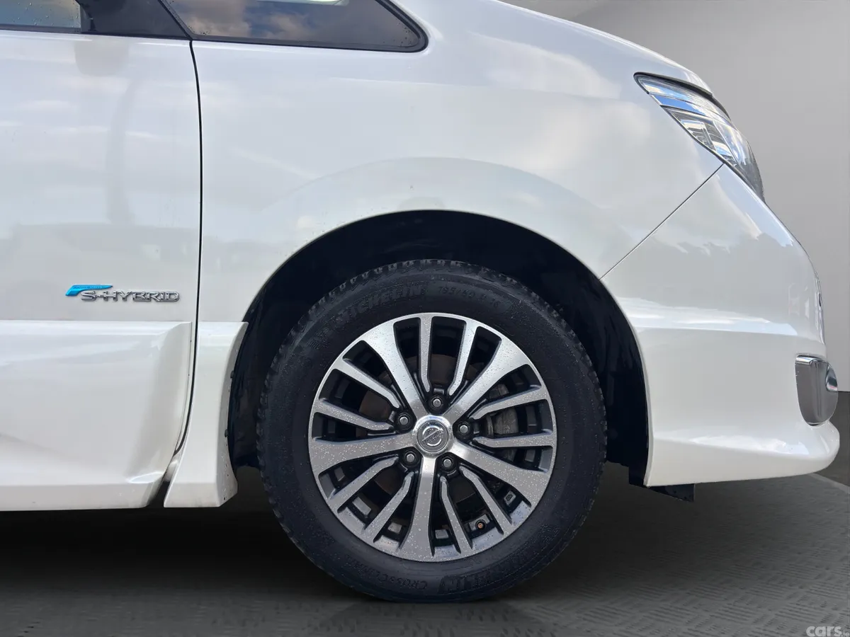Nissan Serena MPV, Petrol Hybrid, 2015, White
