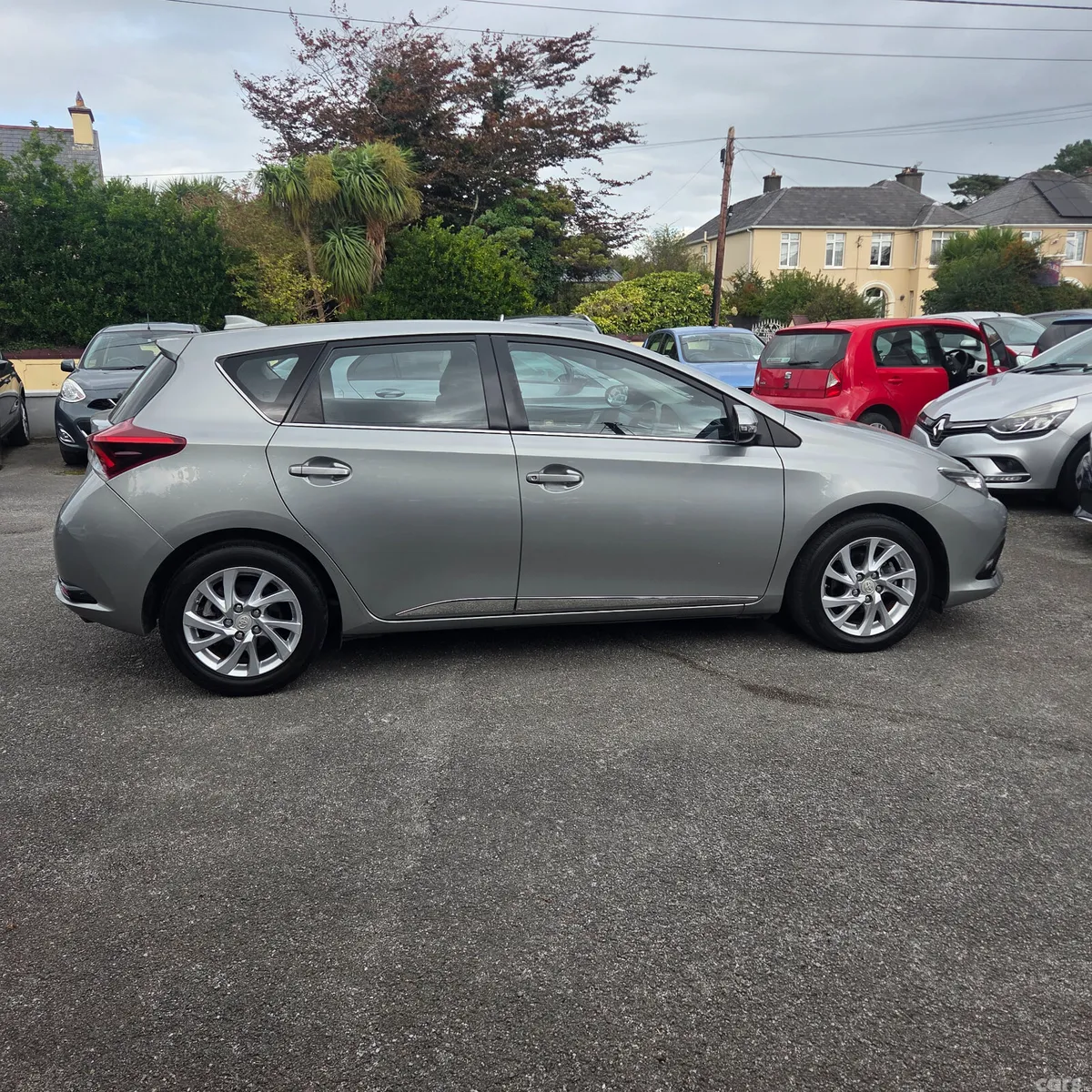 Toyota Auris Hatchback, Petrol, 2016, Grey