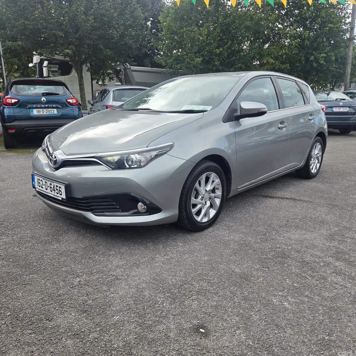 Toyota Auris Hatchback, Petrol, 2016, Grey
