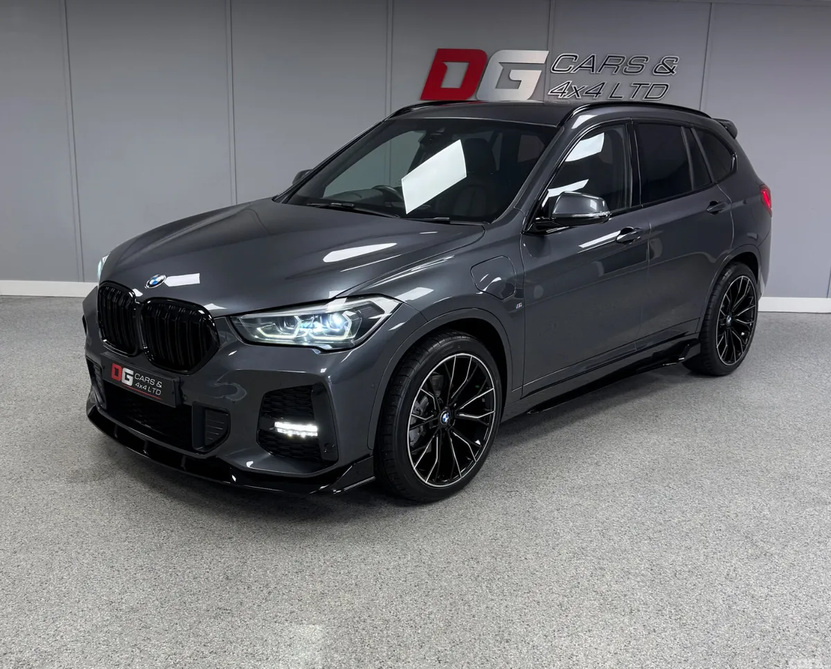 BMW X1 SUV, Petrol Hybrid, 2021, Grey