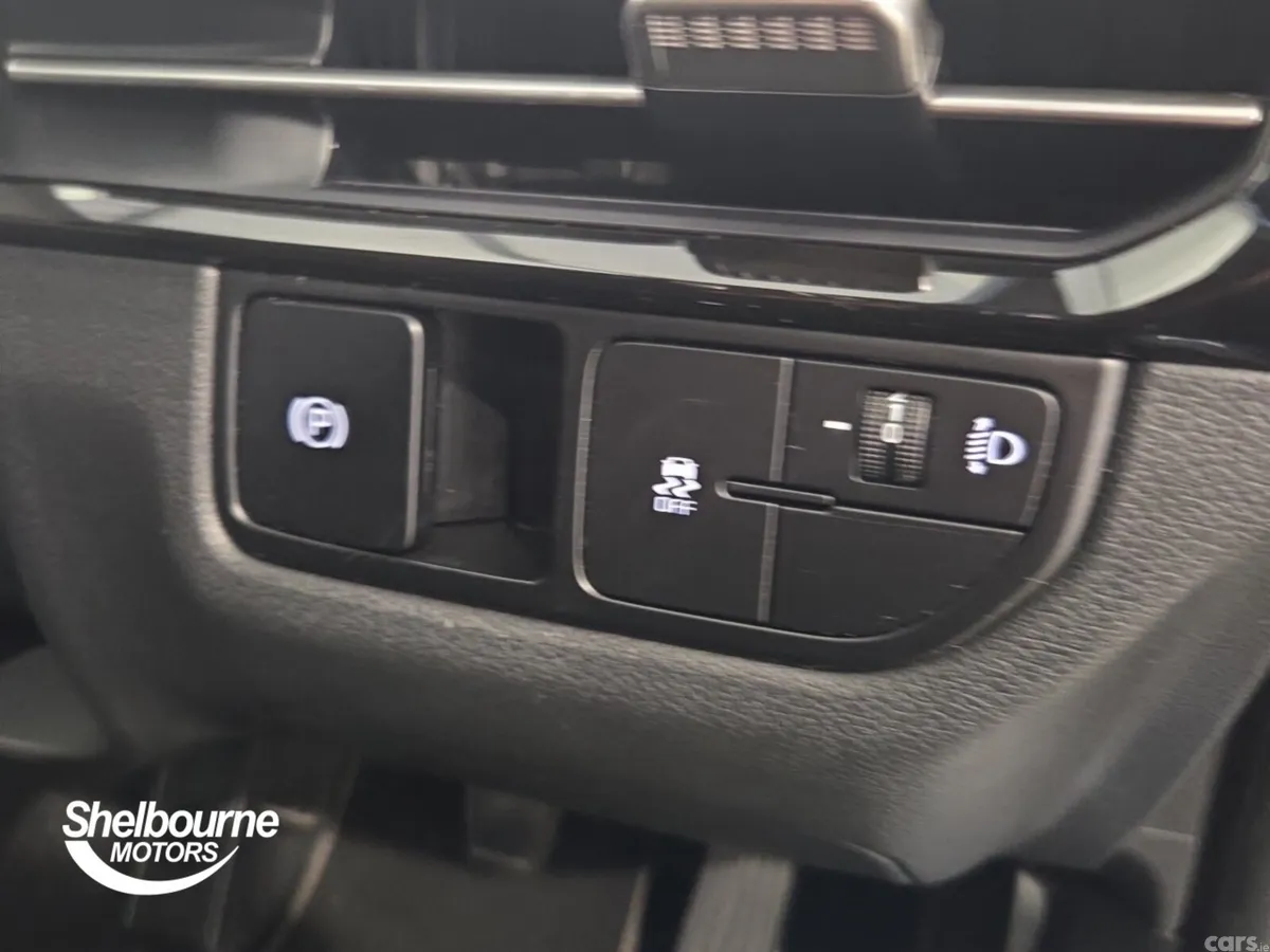 Kia Sportage SUV, Petrol, 2025, Blue