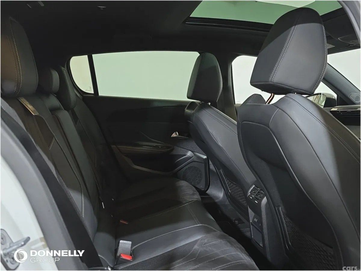 Peugeot 308 Hatchback, Petrol, 2023, White