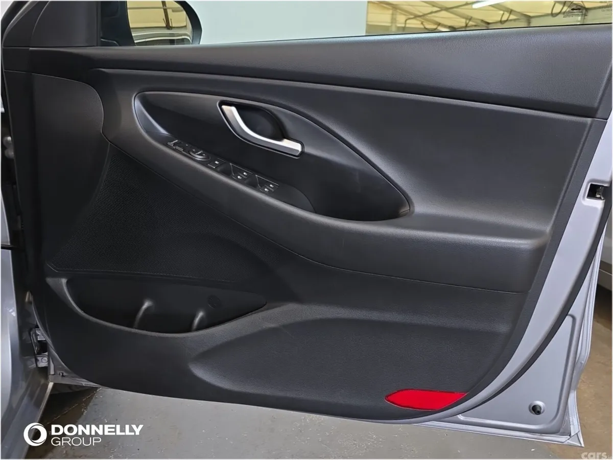 Hyundai i30 Hatchback, Petrol, 2023, Silver