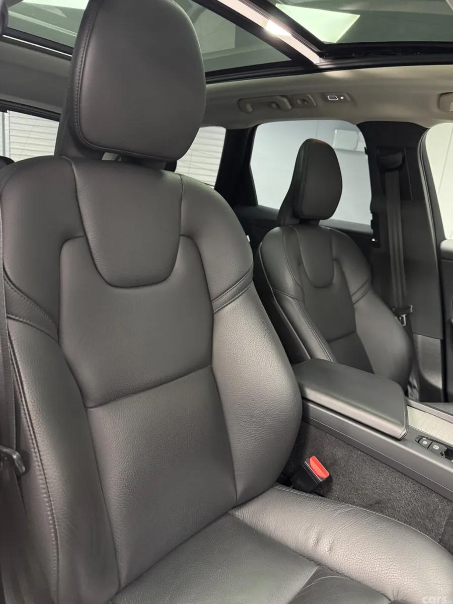 Volvo XC60 SUV, Petrol Hybrid, 2023, Grey