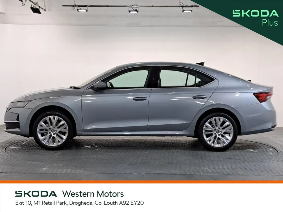 Skoda Octavia Saloon, Petrol, 2026, Silver