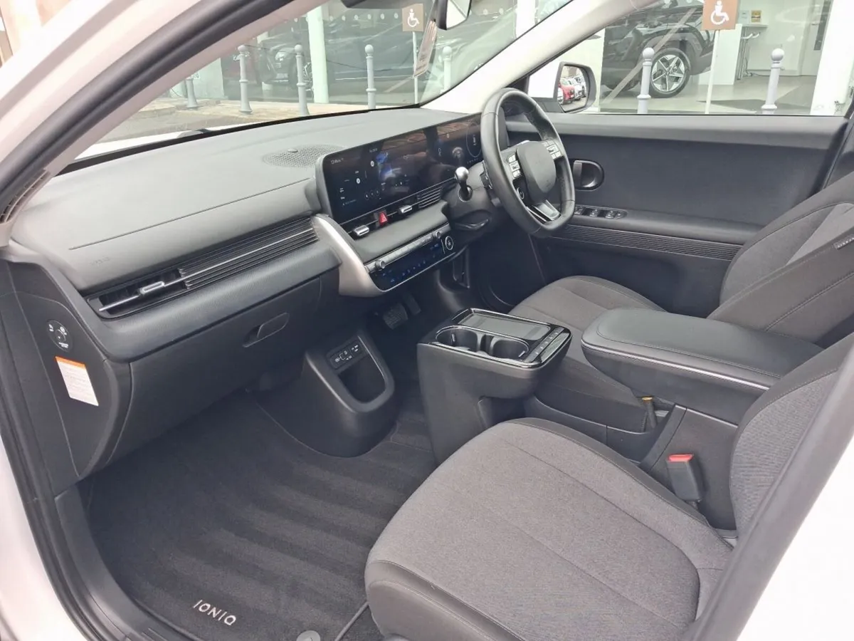 Hyundai IONIQ 5 MPV, Electric, 2026, White
