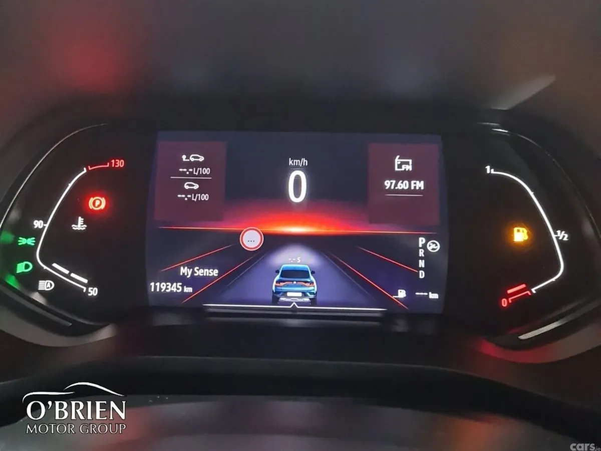 Renault Arkana Hatchback, Petrol, 2021, Red