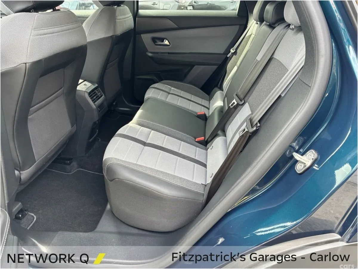 Opel Grandland SUV, Petrol Hybrid, 2026, Green