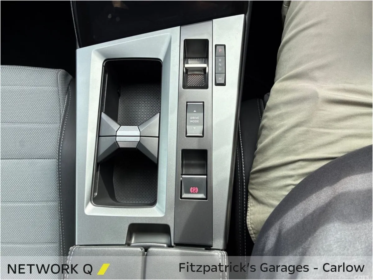 Opel Grandland SUV, Petrol Hybrid, 2026, Green