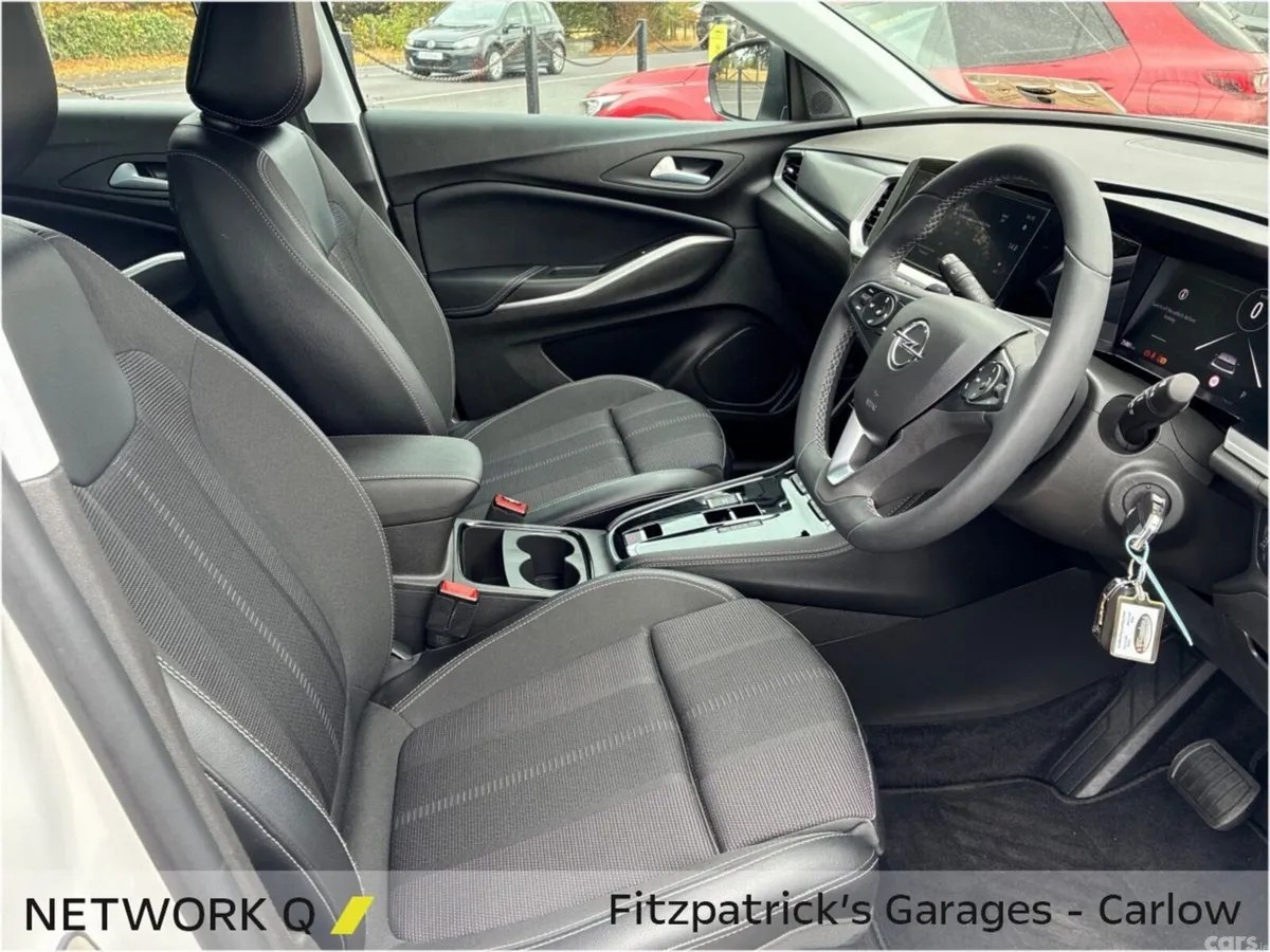 Opel Grandland X SUV, Petrol, 2024, White