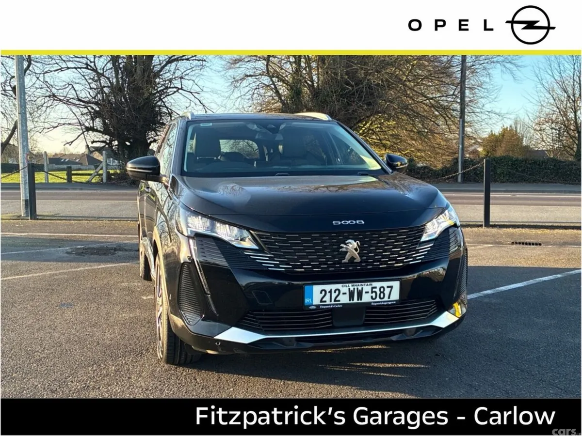 Peugeot 5008 MPV, Diesel, 2021, Black