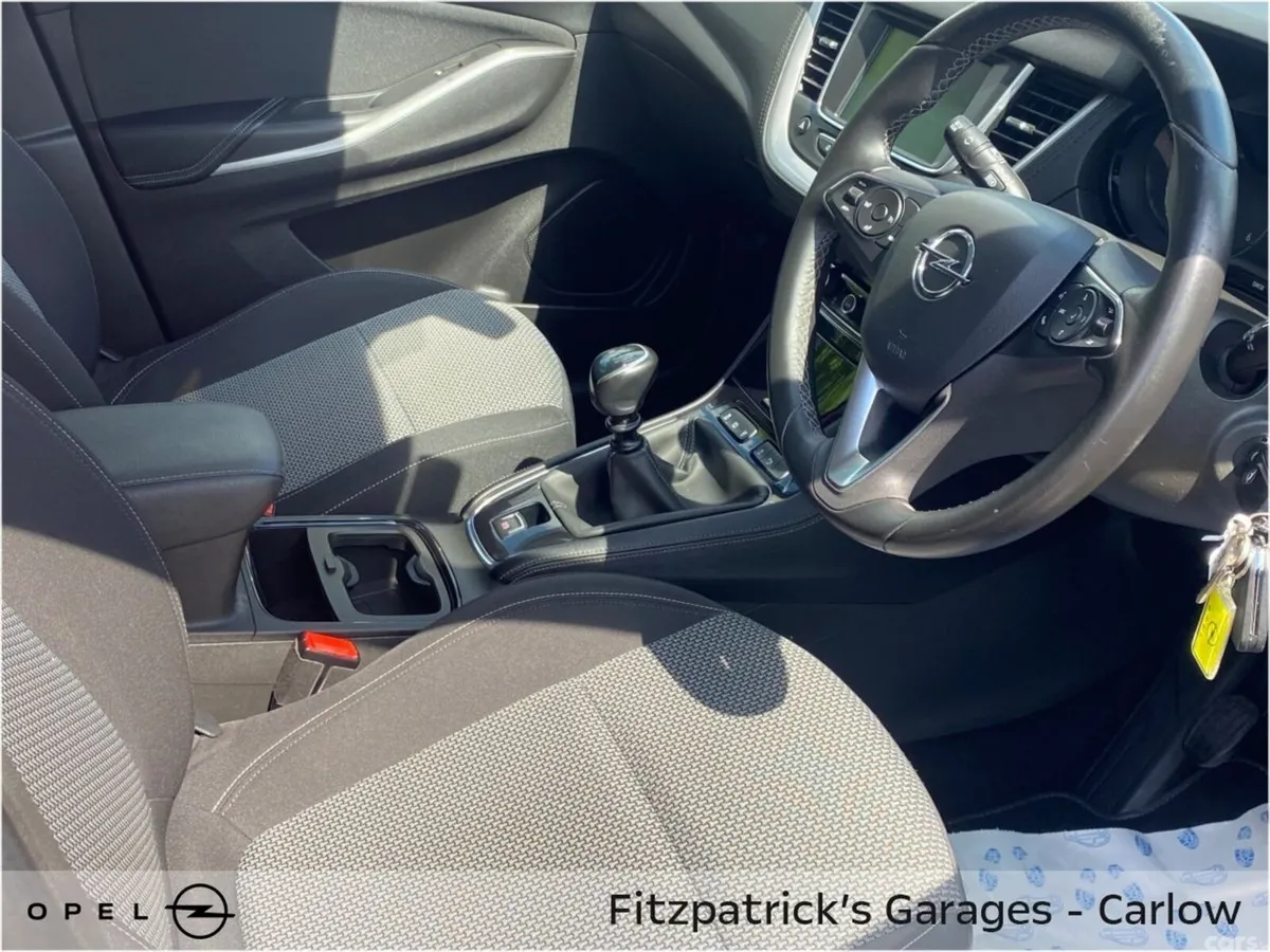 Opel Grandland X SUV, Diesel, 2018, Red