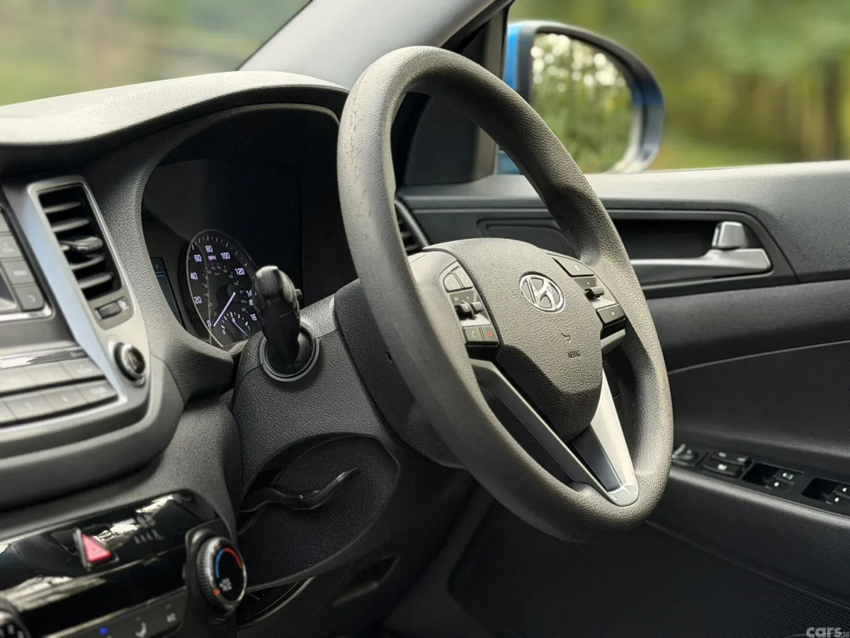 Hyundai Tucson SUV, Diesel, 2017, Blue