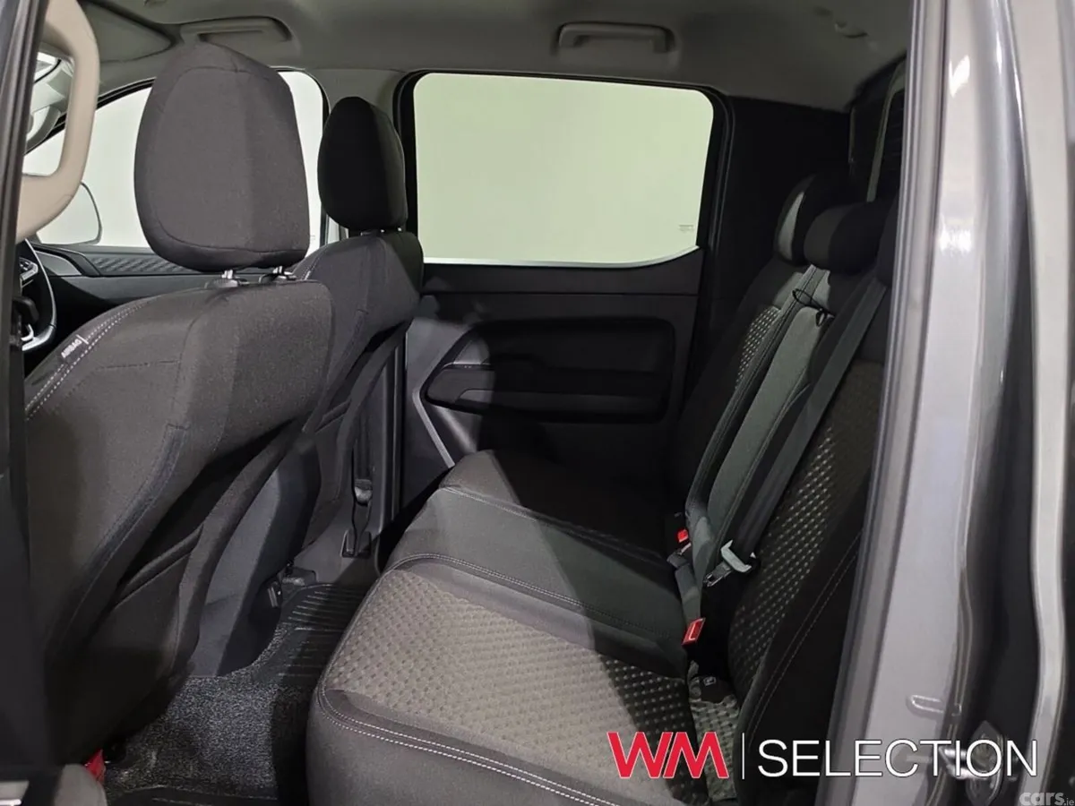 Volkswagen Amarok MPV, Diesel, 2026, Grey