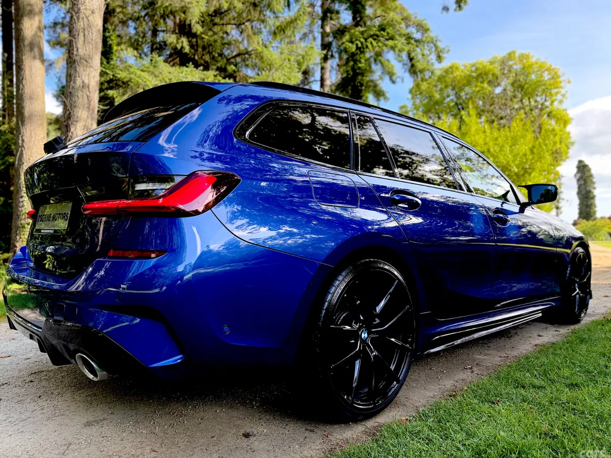 BMW 3-Series Estate, Diesel, 2022, Blue